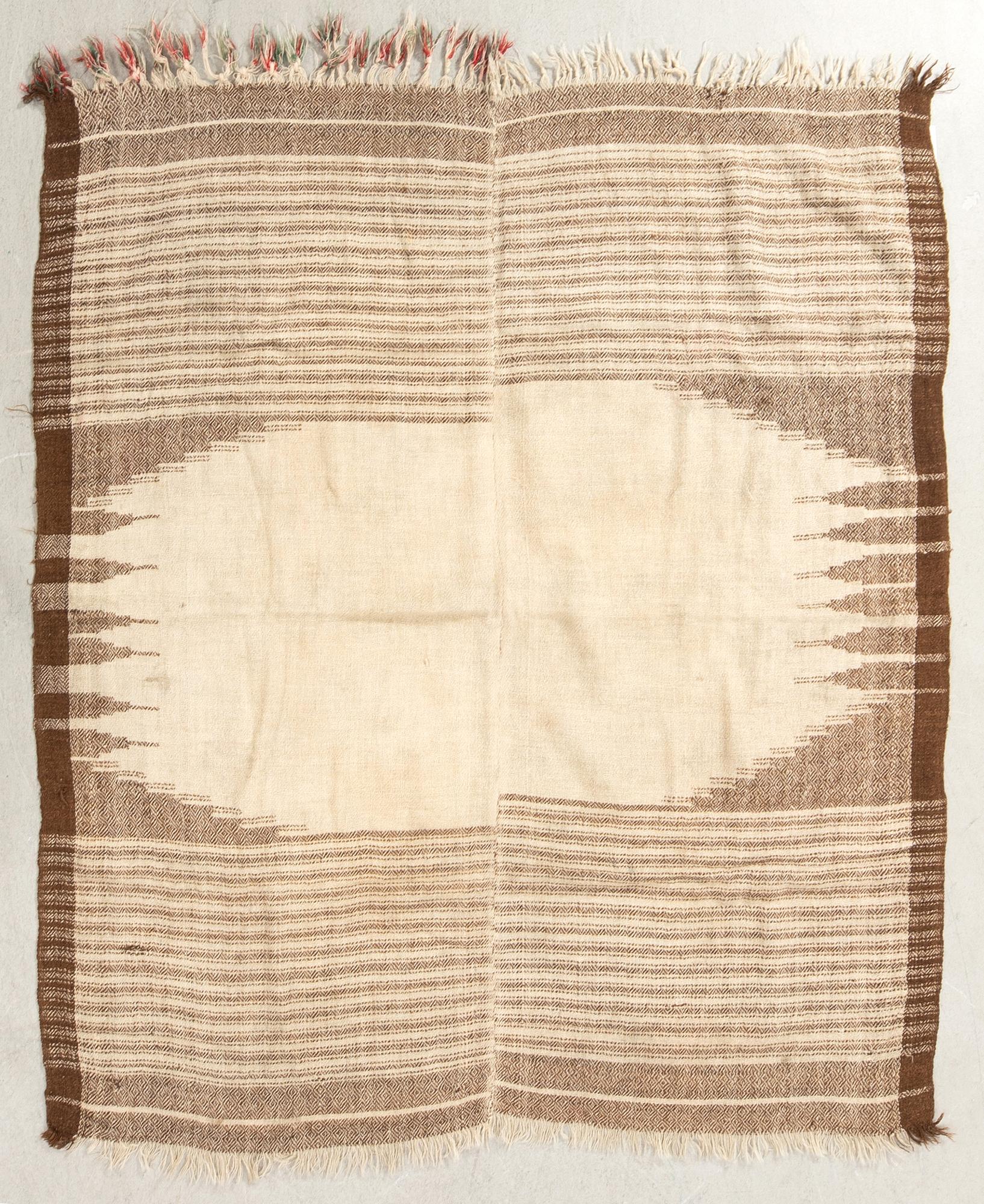 Carpet Kurdistan semi-antique approx. 150x137 cm, two joined panels.