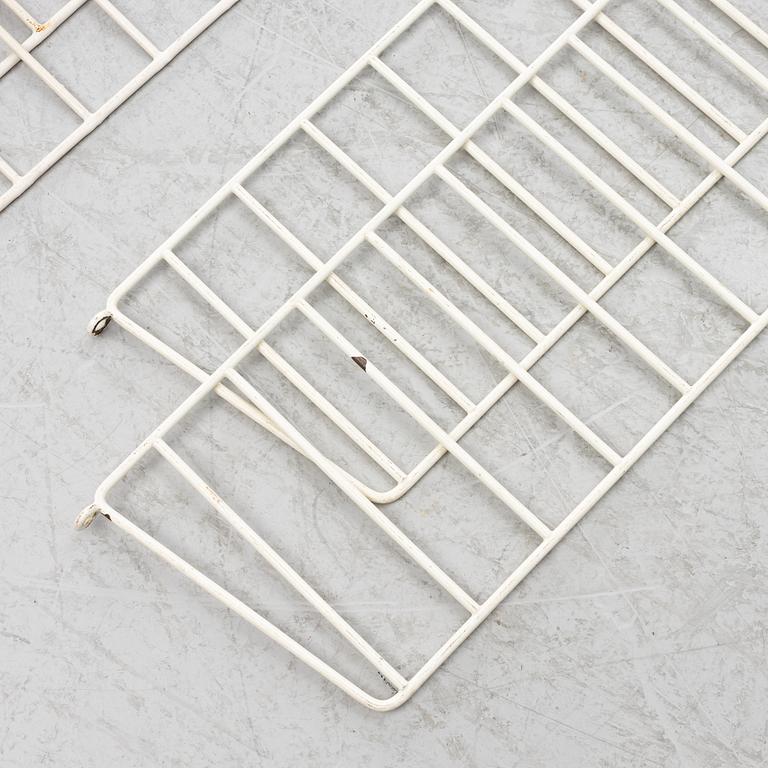 Nils Strinning, Bookcase/shelving system, “String”, 1950s/60s.