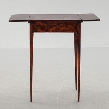 MINDRE KLAFFBORD. 1800-TAL.