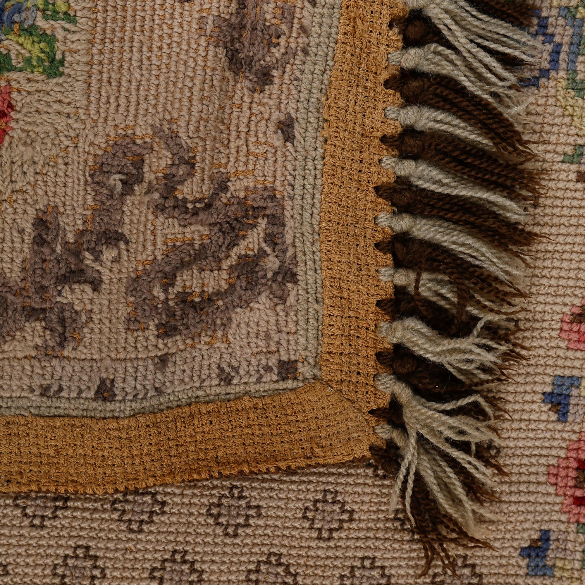 MATTA, korsstyngsbroderi på stramalj, troligen Finland, omkring 1900-talets mitt, 150 x 96 cm.