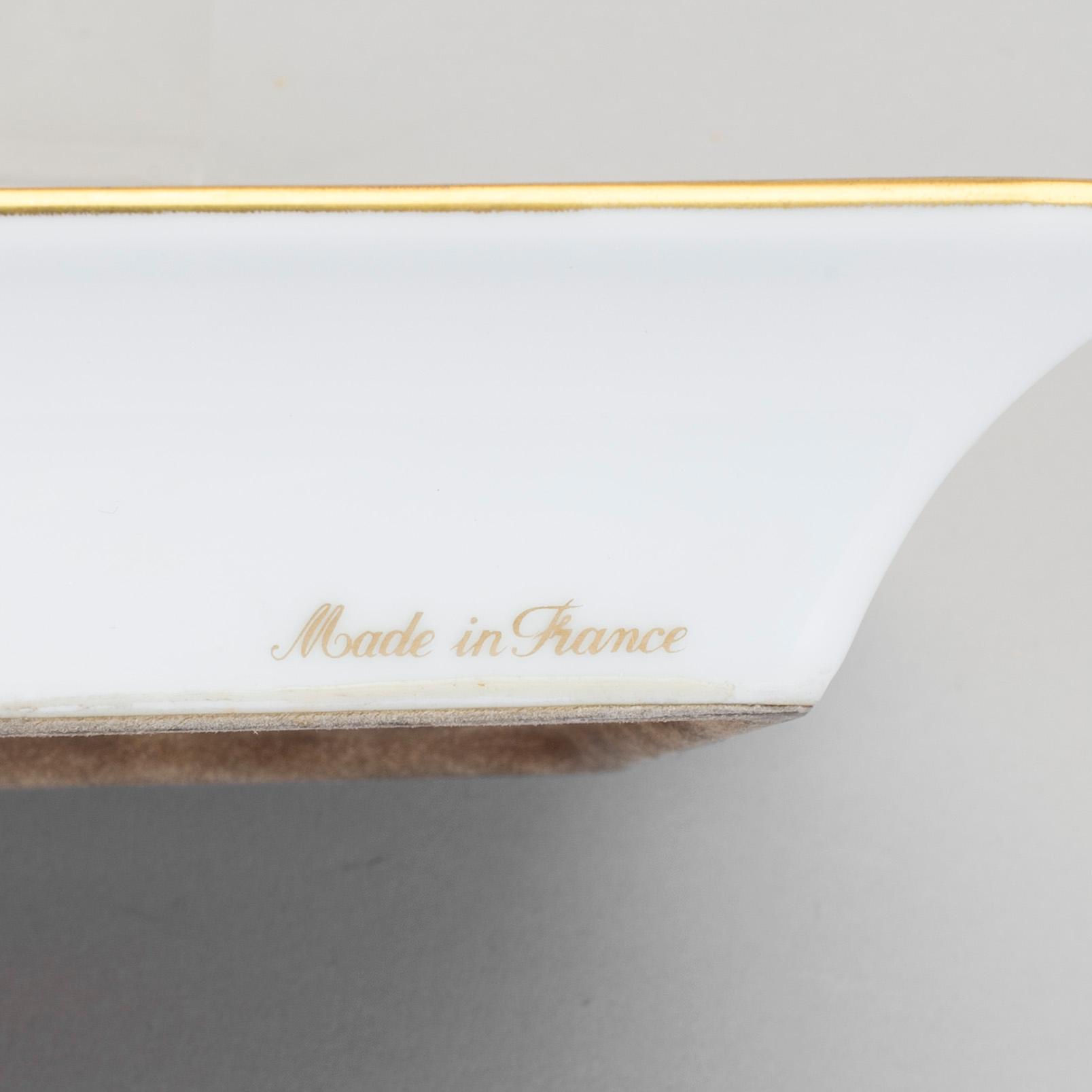 HERMÈS, askfat, porslin.