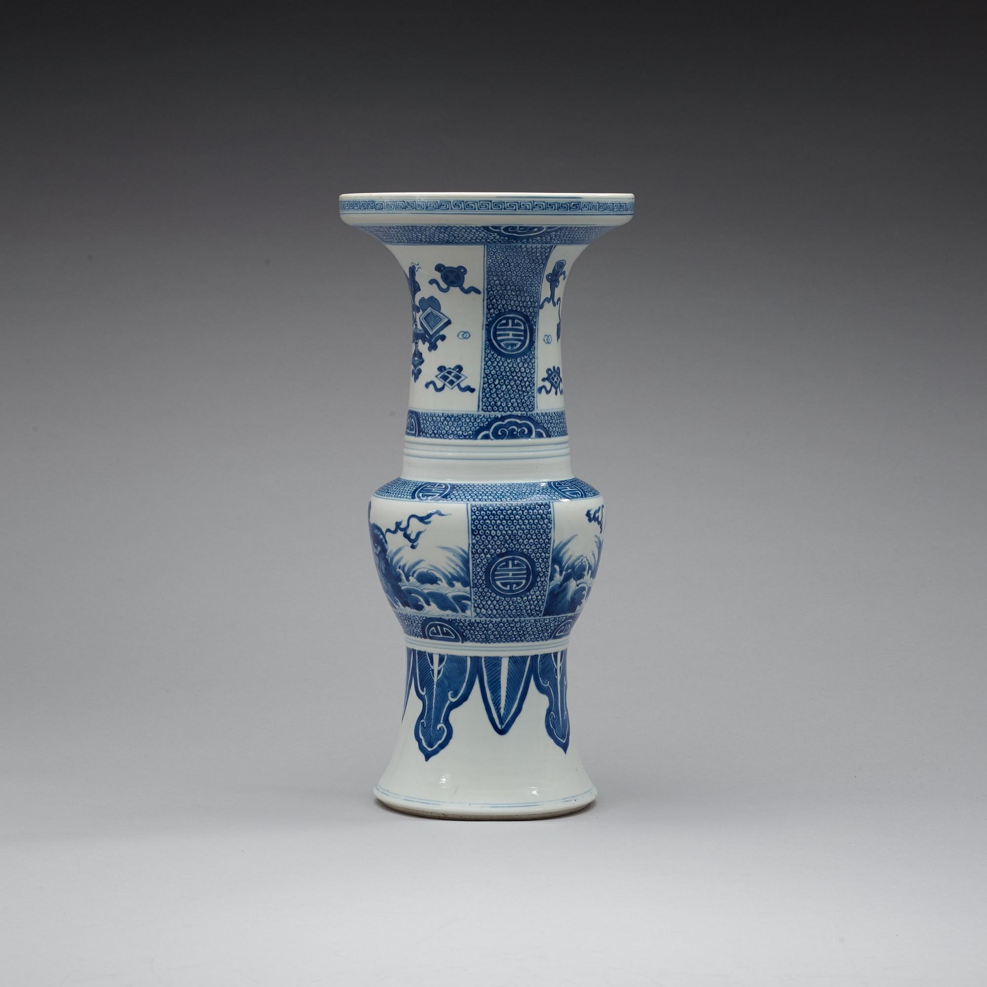 URNA, porslin, Qingdynastin, Kangxi (1662-1722).