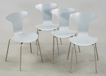 STOLAR, 4 st, 3105 / "Myggan", Arne Jacobsen för Fritz Hansen, Danmark.