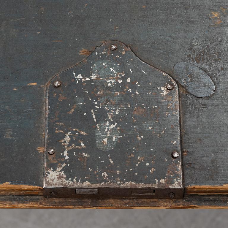 A painted Swedish sectrataire, 18th/19th Century.