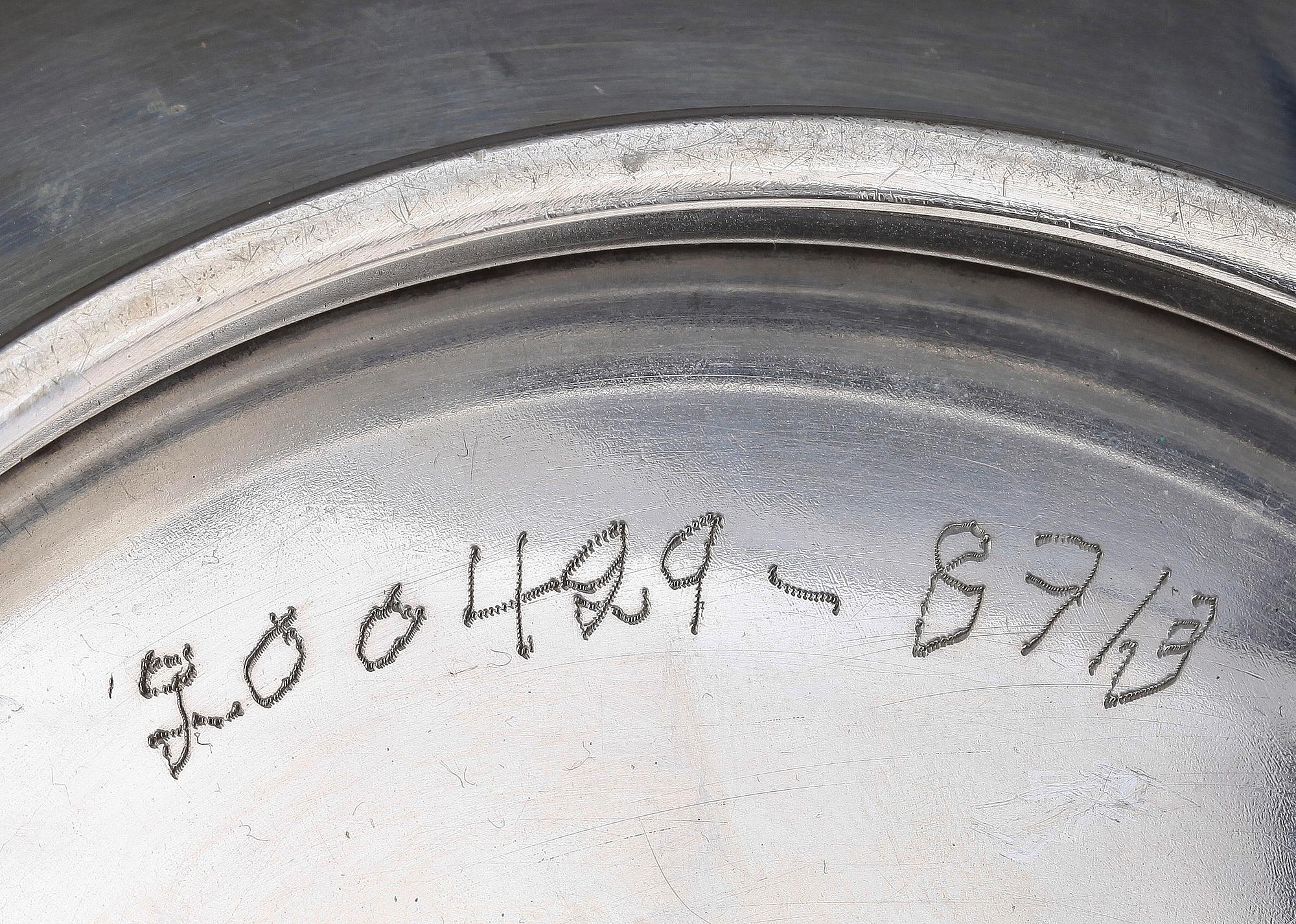 SKÅL, silver, firma K Anderson, Stockholm, 1945. Vikt ca 448g.