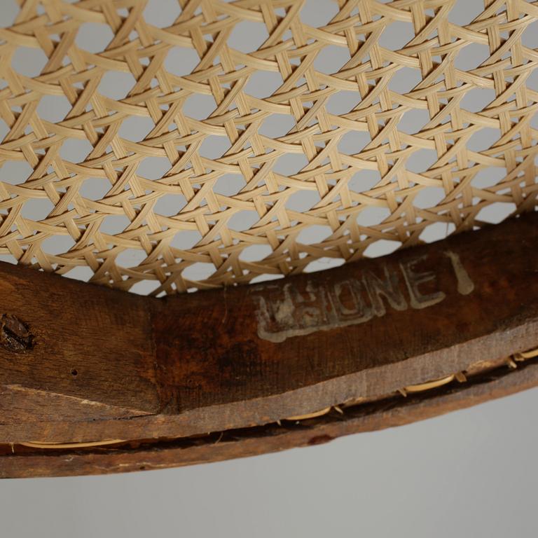 STOLAR, 4 st, en märkt Thonet, 1900-talets början.