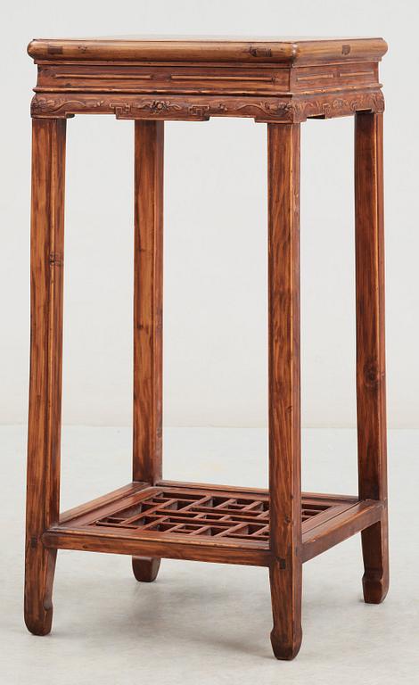 BORD, hardwood. Kina, sen Qing dynastin (1644-1912).