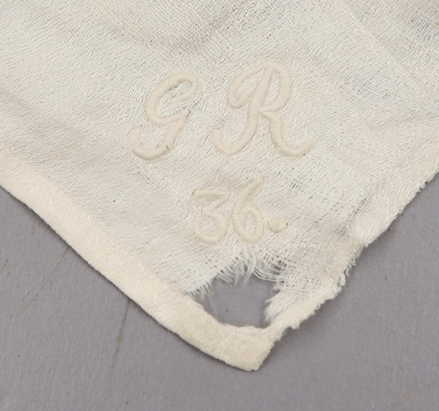 DUK, linnedamast, Vadstena, familjen Robenstein.