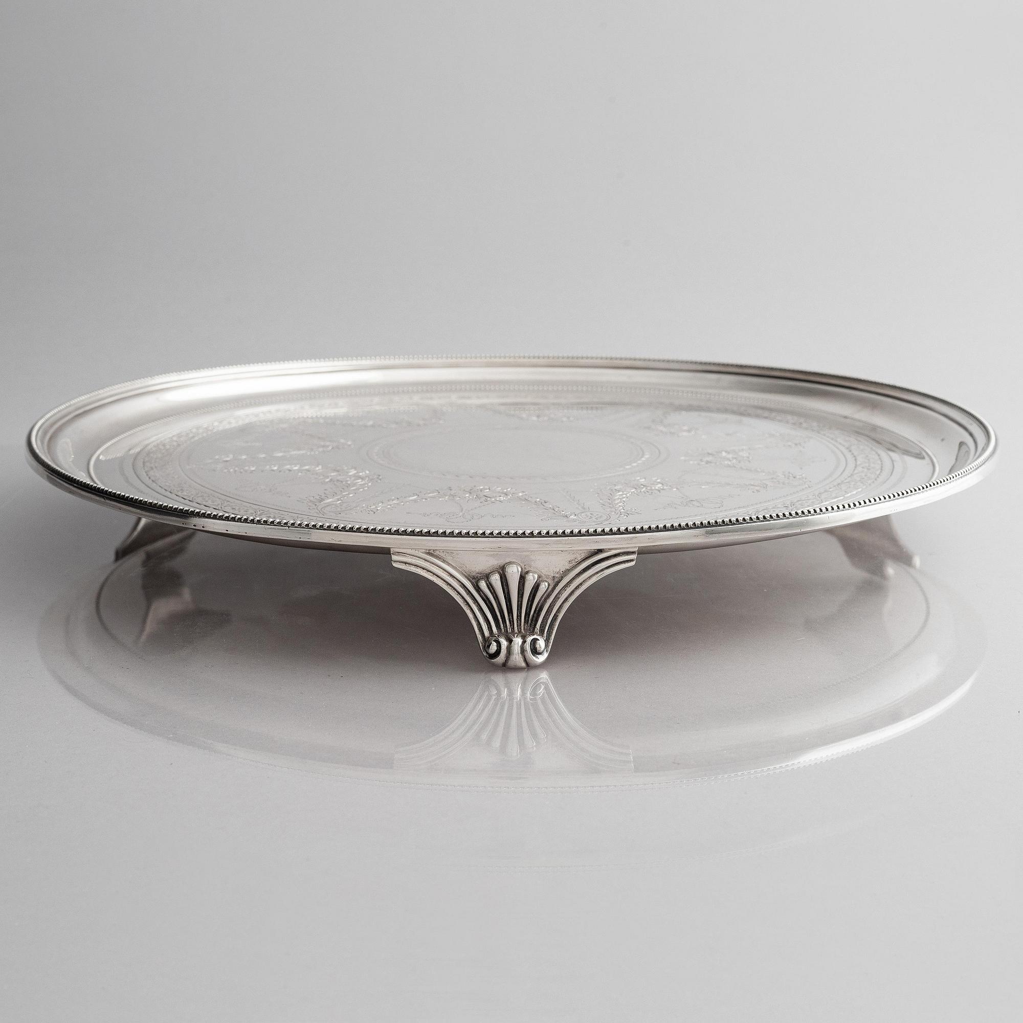 Richard Martin och Ebenezer Hall, bricka/salver, silver, London 1875.