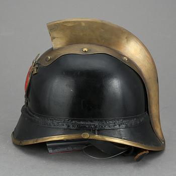 BRANDHJÄLM, för det svenska brandförsvaret, omkring 1900.
