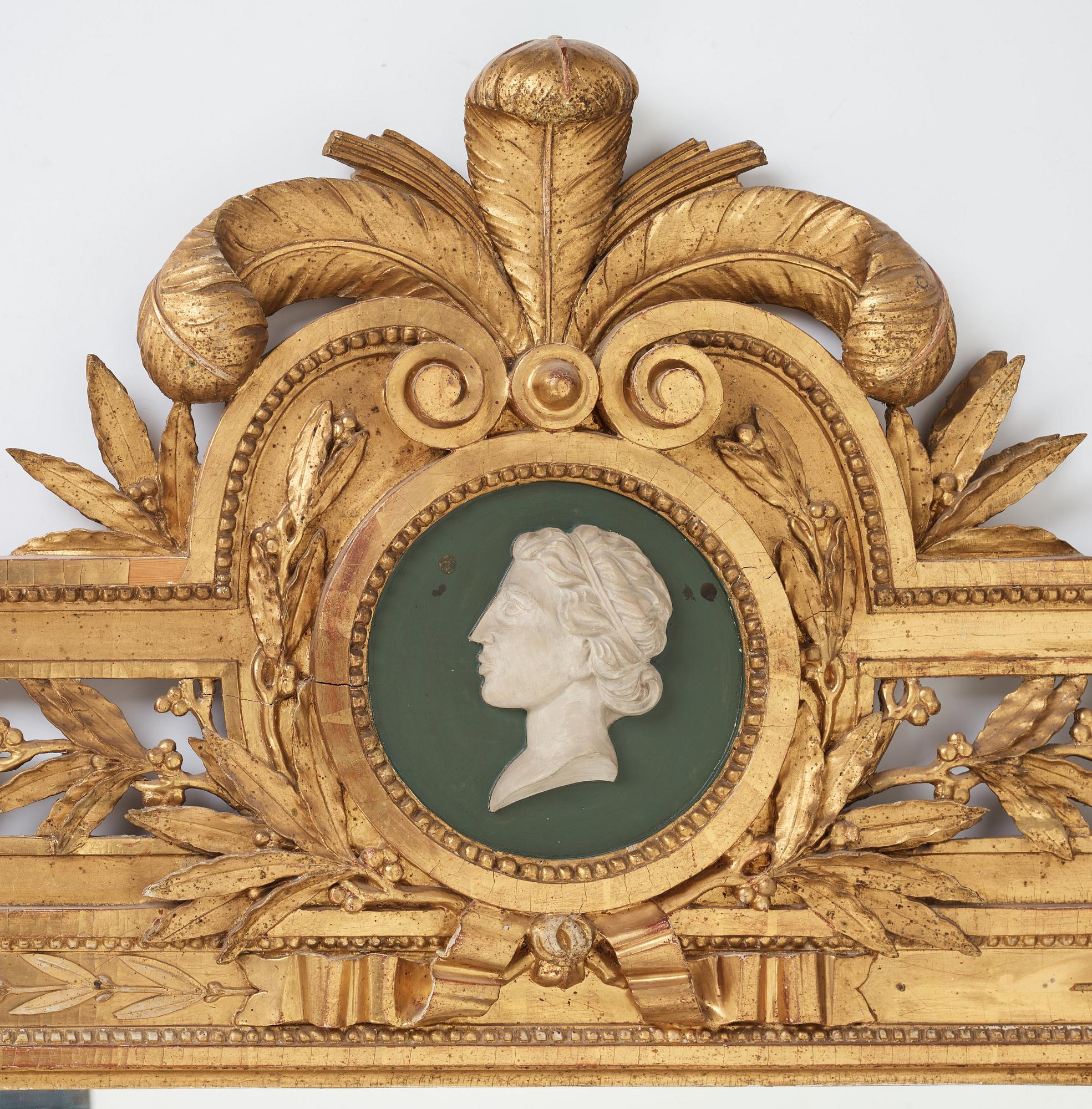 SPEGLAR, ett par, tillskrivna Pehr Ljung (1743-1819), bildhuggare i Stockholm. Gustavianska, 1780-tal.