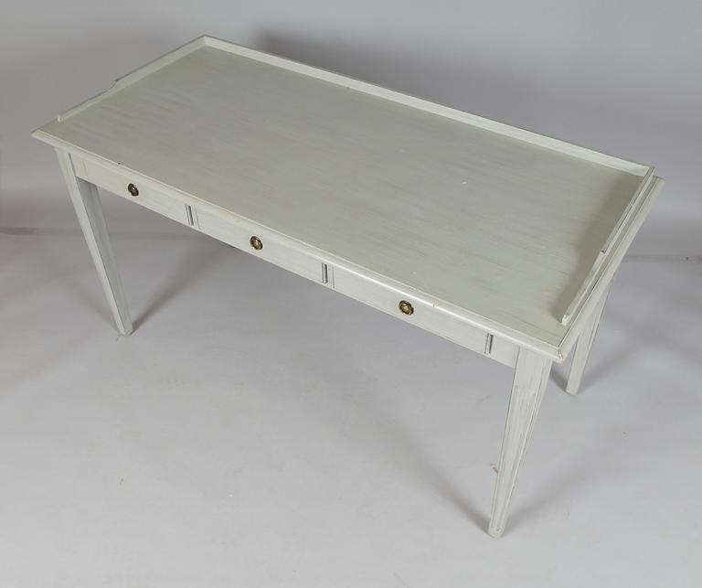 SKRIVBORD, gustaviansk stil, 1900-talets andra hälft.