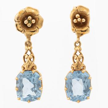 Earrings, 18K gold with synthetic blue spinels.