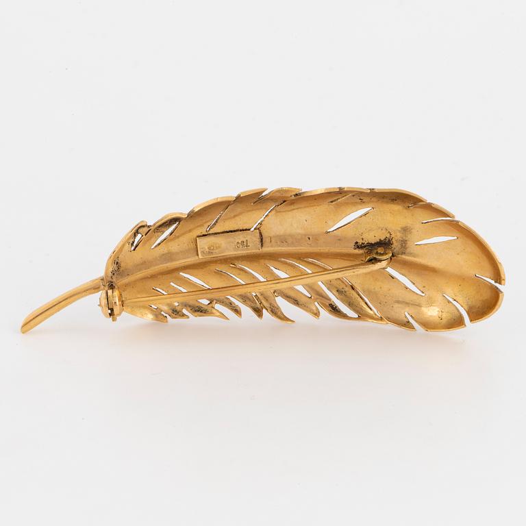 18K gold feather brooch.