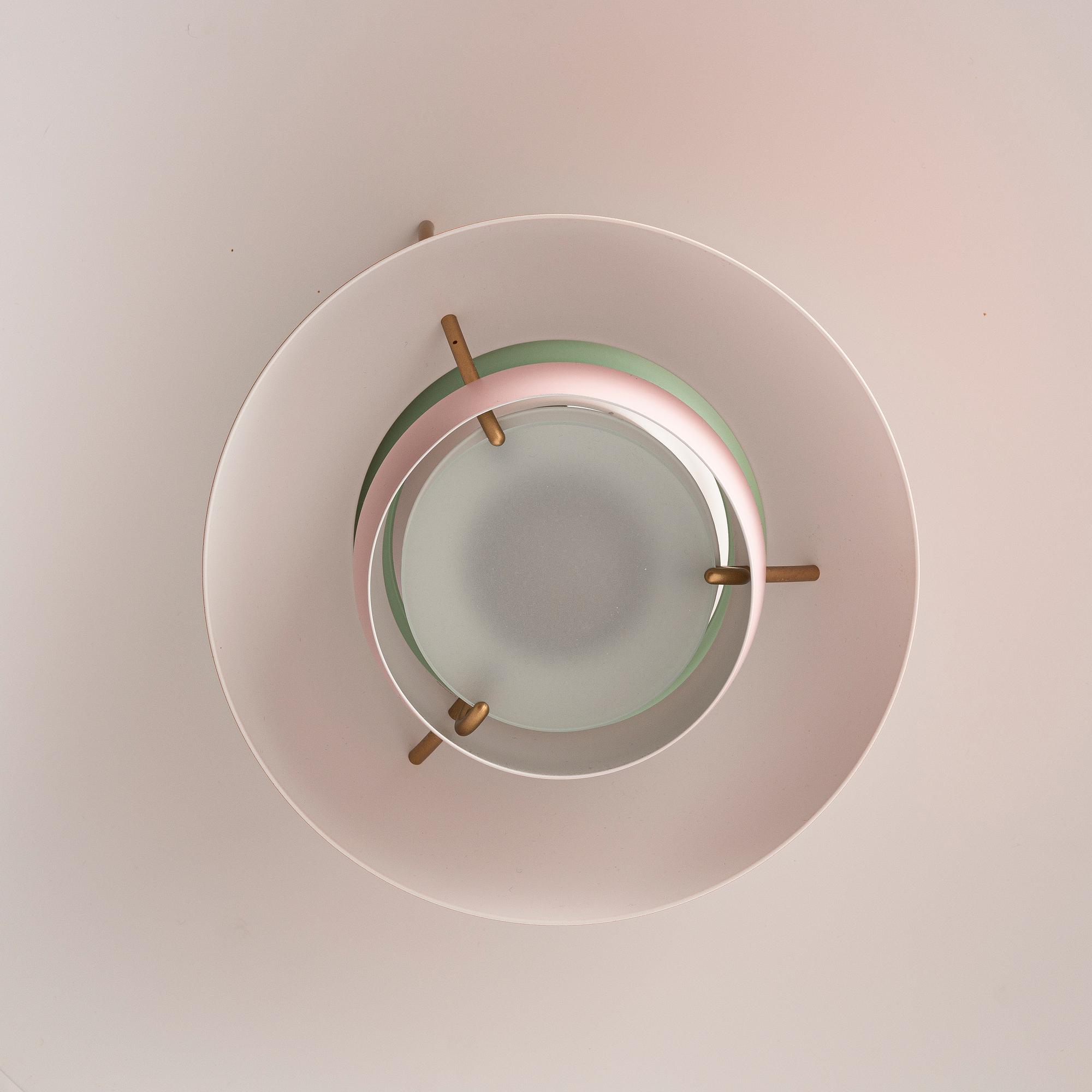 Poul Henningsen, taklampa, "PH-5", Louis Poulsen, Danmark.