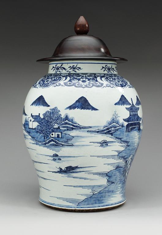 PALATSURNA, kompaniporslin, Qing dynastin, Qianlong (1736-95).