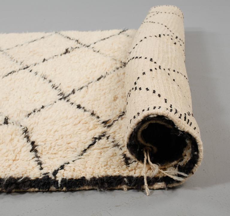 MATTA, Beni Ourain, 1900-talets andra hälft, 240x160 cm.