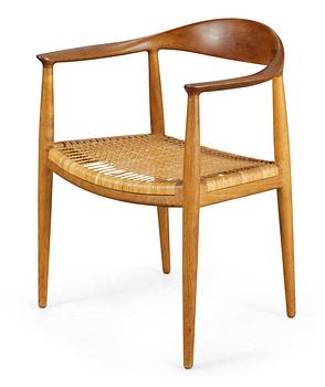 70. HANS J WEGNER
Karmstol "The Chair", för Johannes Hansen, Danmark 1950-60-tal.