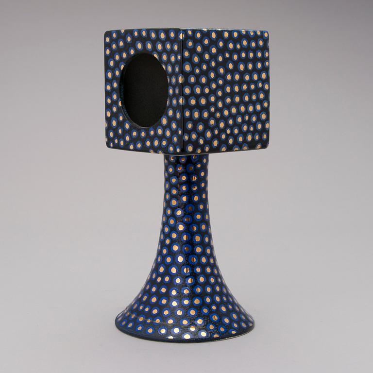 BIRGER KAIPIAINEN, bordsklocka, stengods, signerad Kaipiainen.