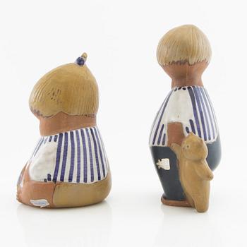 Lisa Larson, figuriner 2 st ur "Larsons ungar" Gustavsberg glaserat stengods.