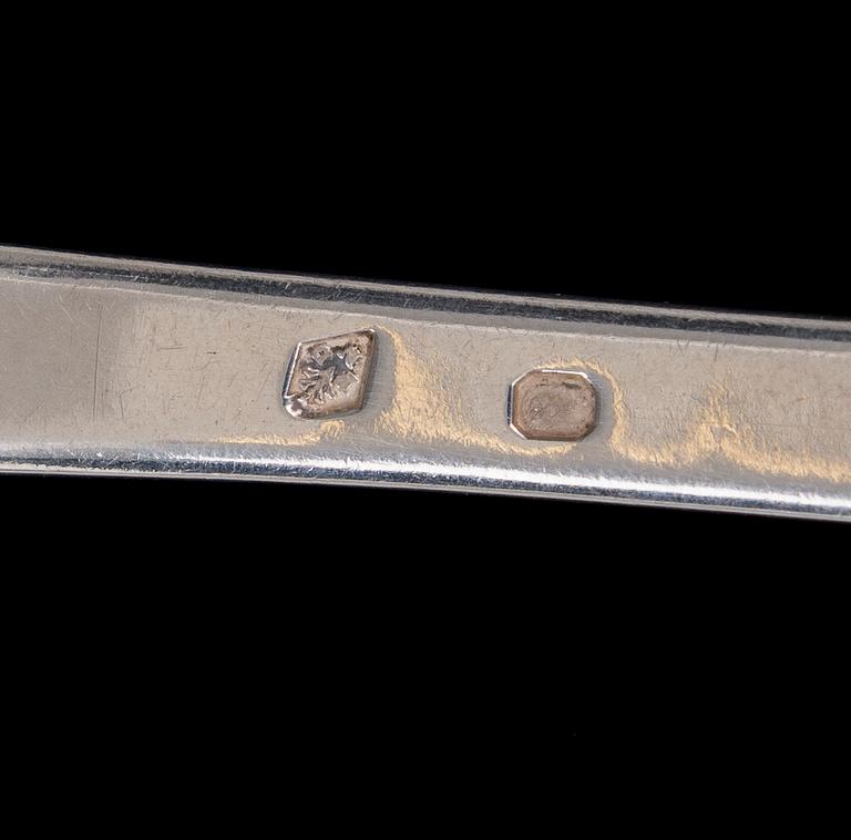 RAGUSKED, silver, Naudin Francois Dominique, Pariisi 1818-1834. Vikt 142 g.