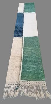 Gallerimatta, Marocko, ca 270 x 76 cm.