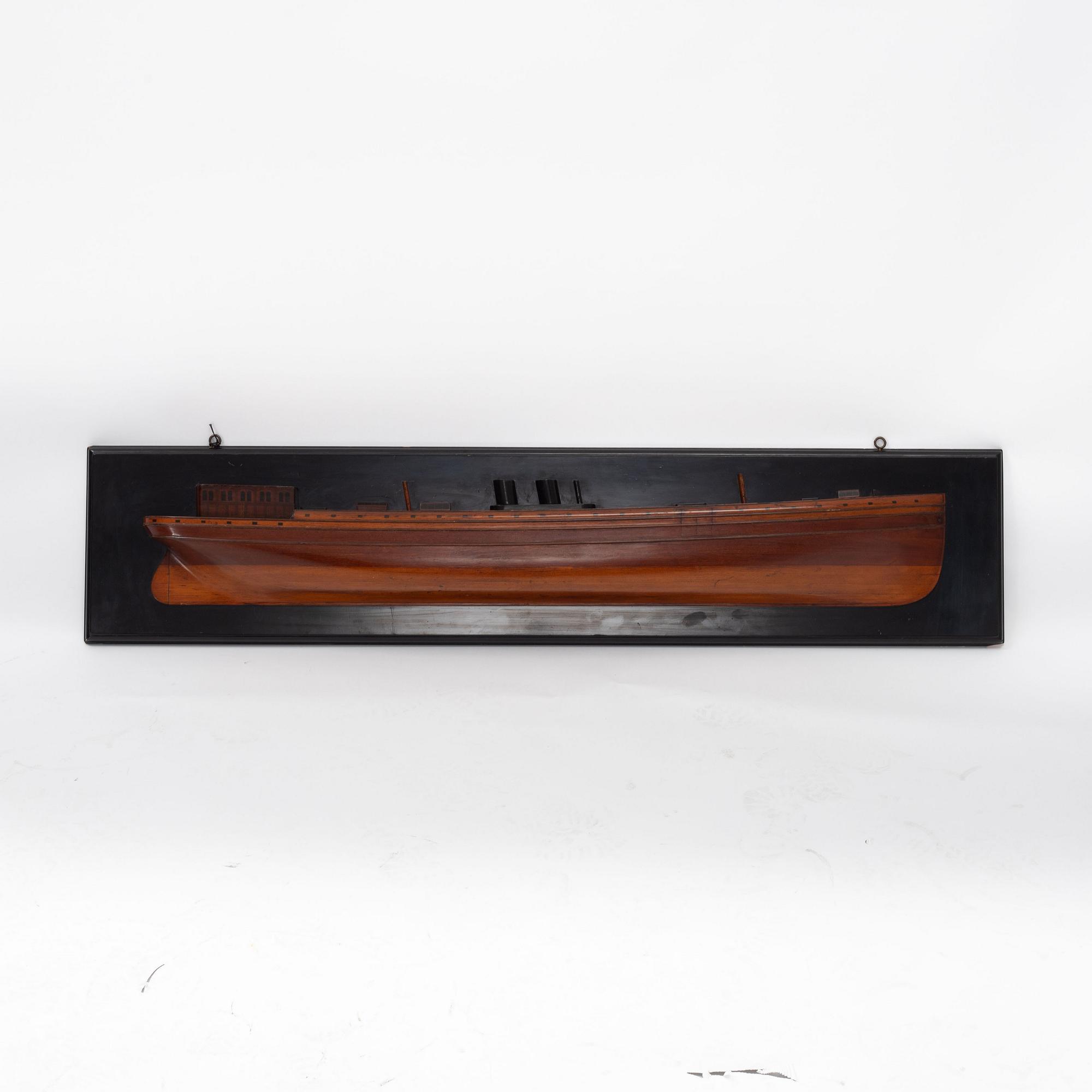 Half hull model, early 20th century.