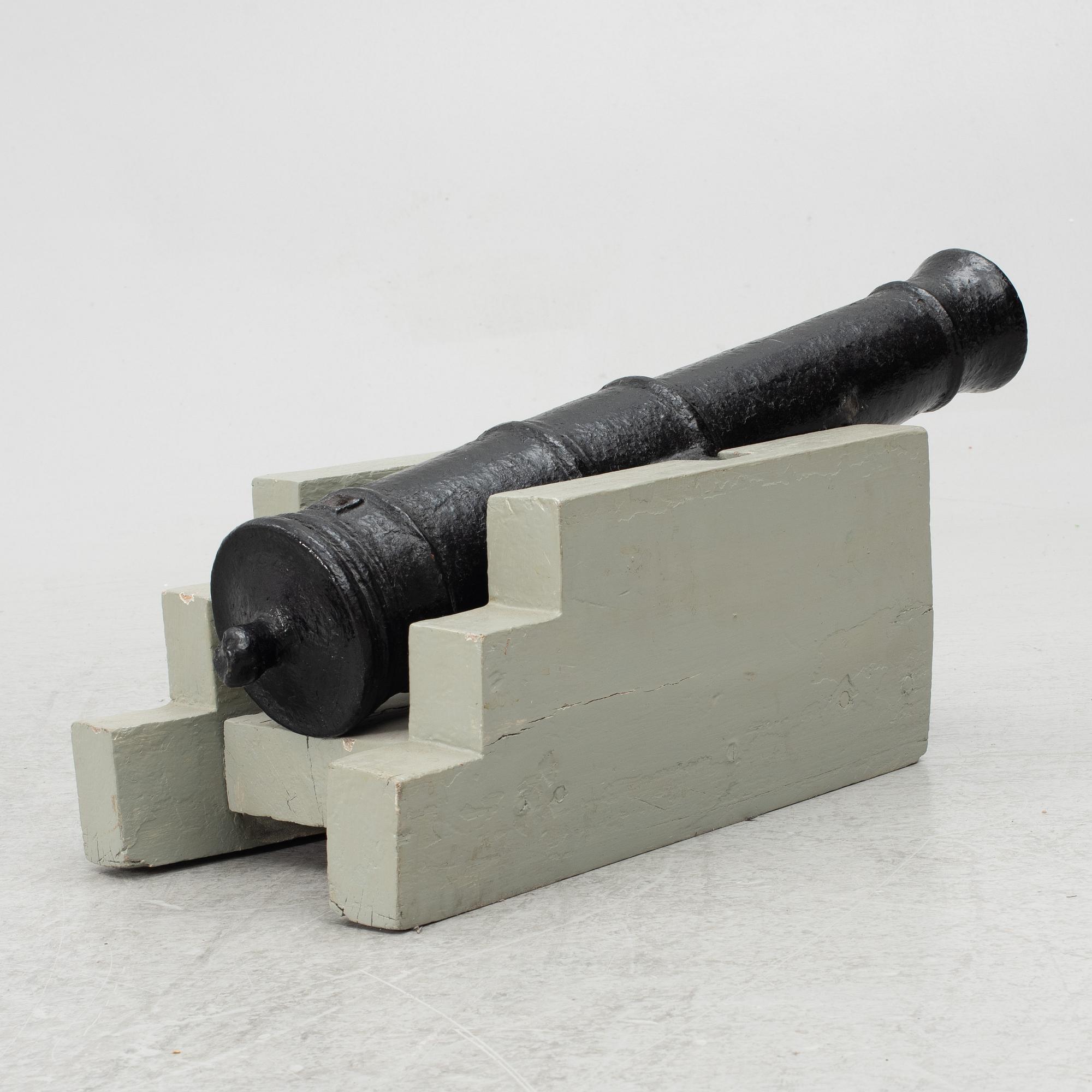 A cannon, 19th Century.