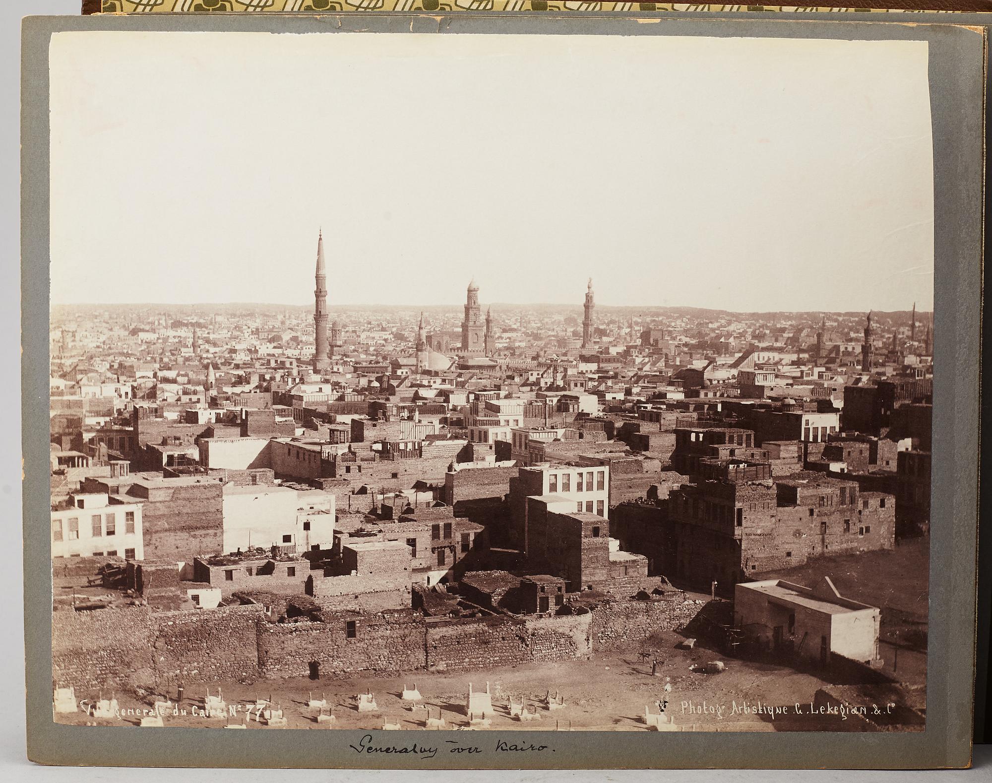 FOTOALBUM,   MEDELHAVSKRYSSNING 1905-06 MED KORVETTEN FREJA.