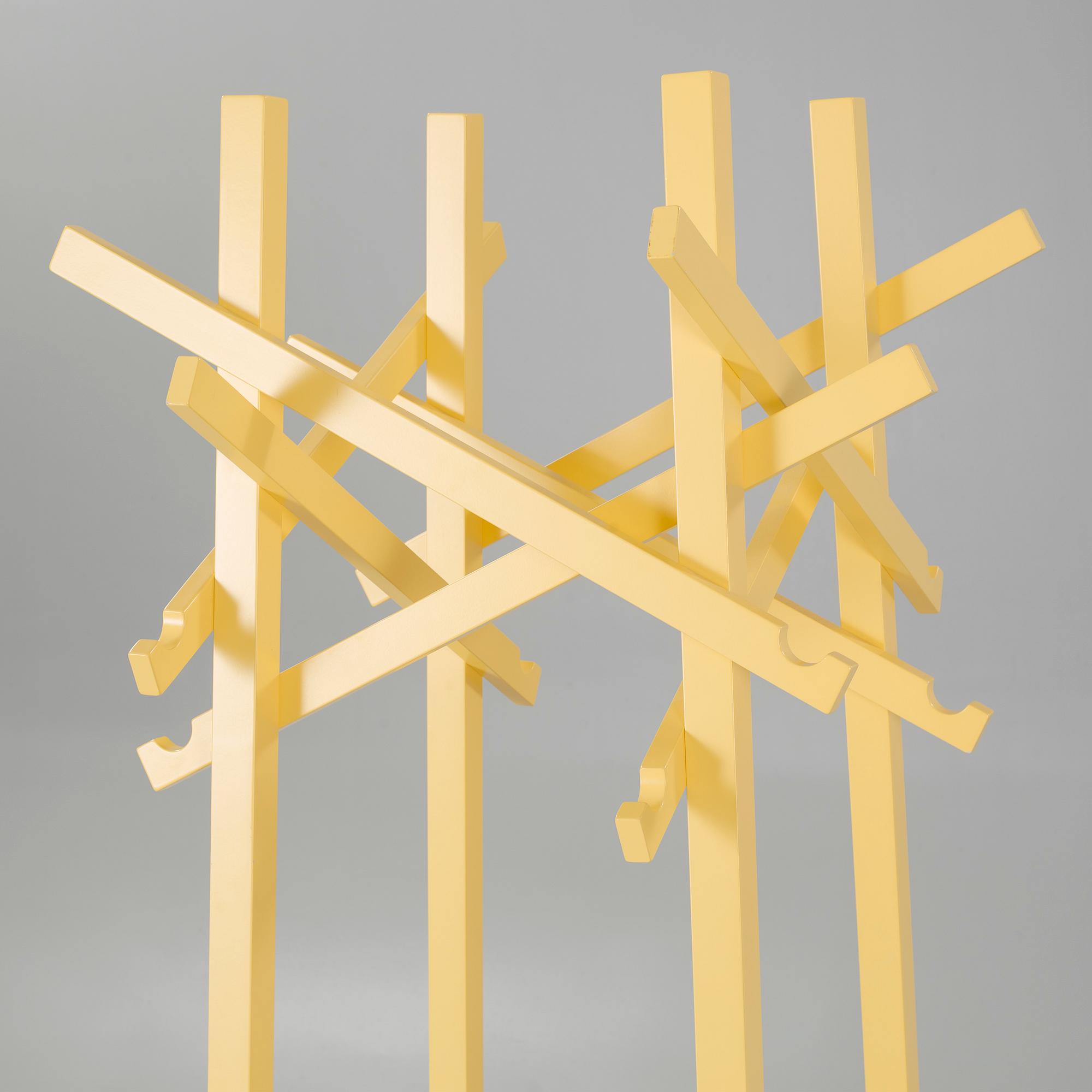 GABRIELLA GUSTAFSON & MATTIAS STÅHLBOM, klädhängare, "Nest", Karl Andersson & Söner, 2000-tal.