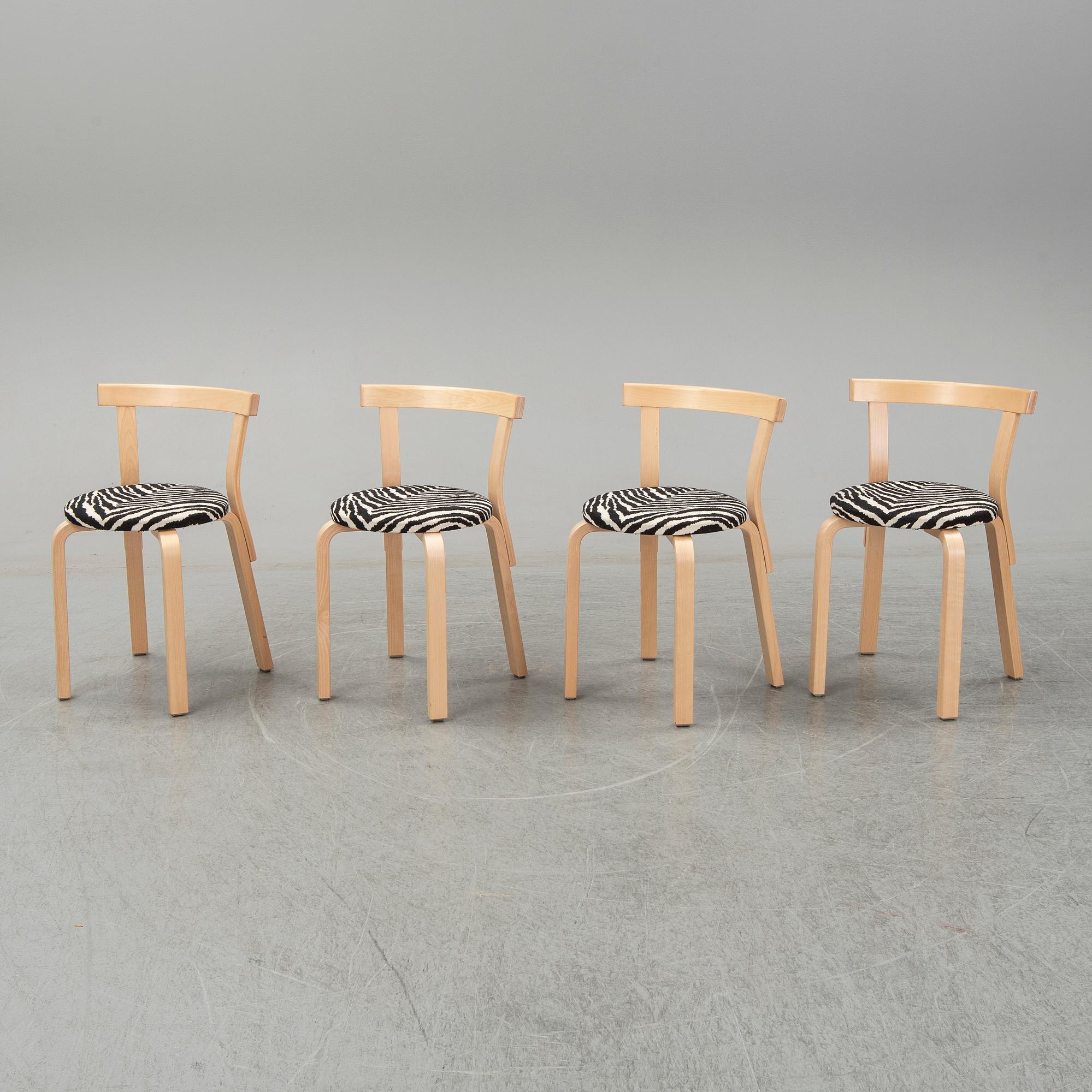 ALVAR AALTO, bord "90A" och stolar, 4 st, "68", Artek.