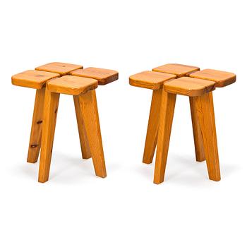 Rauni Peippo, a pair of stools "Apila" (Four-leaf clover) for Oy Stockmann Ab, Keravan Puusepäntehdas, Finland.