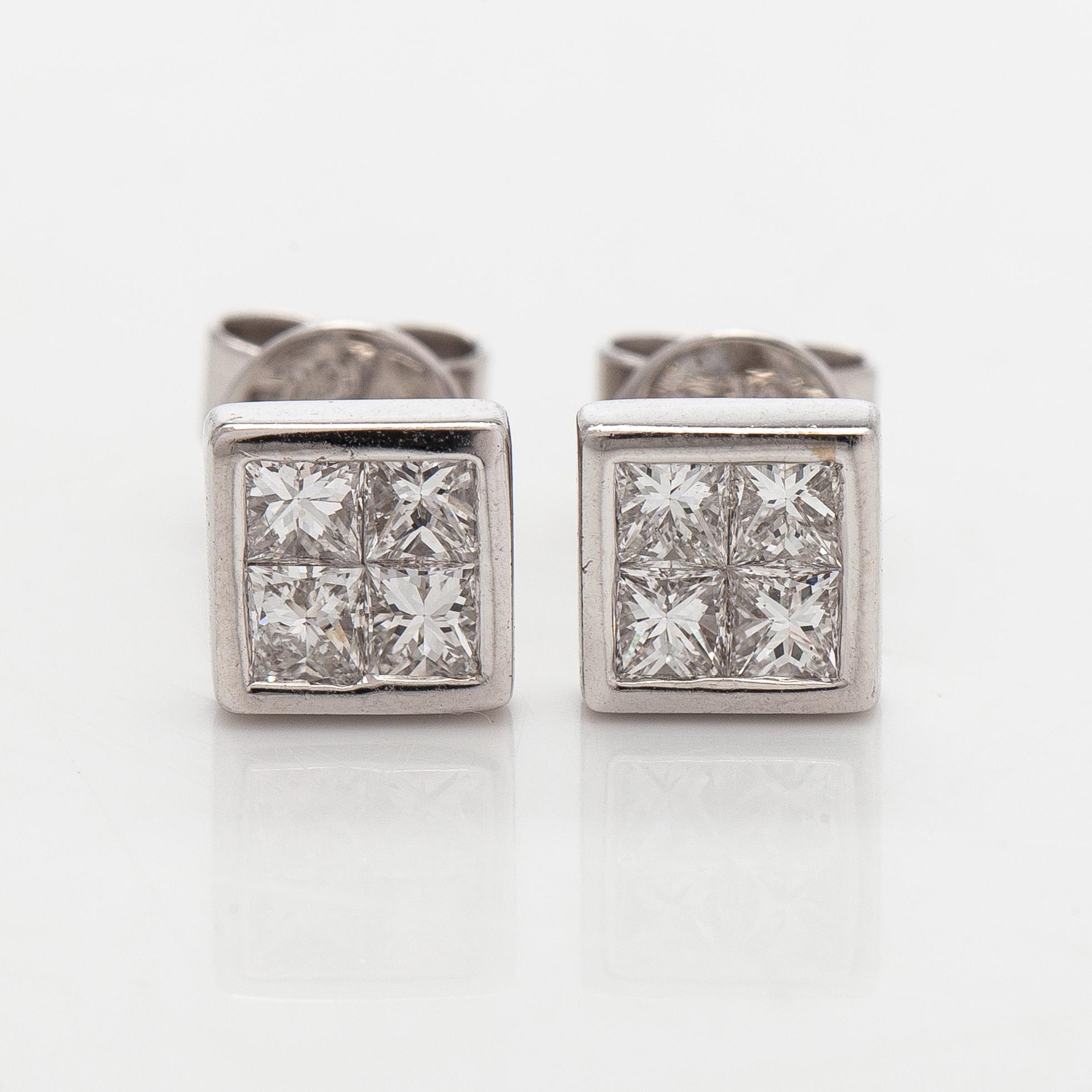 Earrings, princess cut diamonds, 18K white gold.