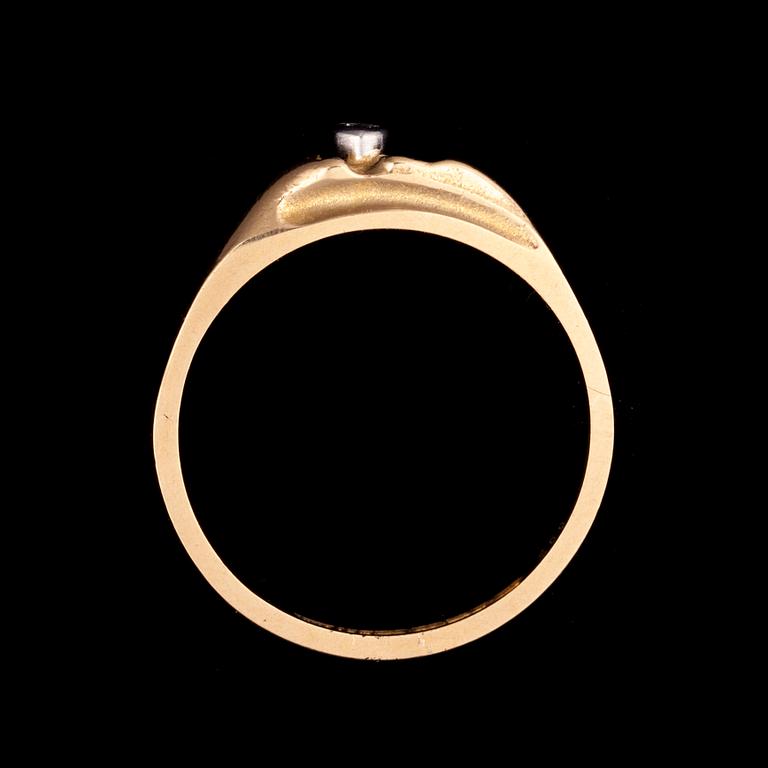 RING, "Nereidi" 14K guld, diamant 0,03 ct, Björn Weckström Lapponia 1981. Vikt 2 g.