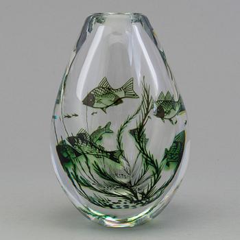 EDWARD HALD, vas av glas, Orrefors  "Fiskgraal".