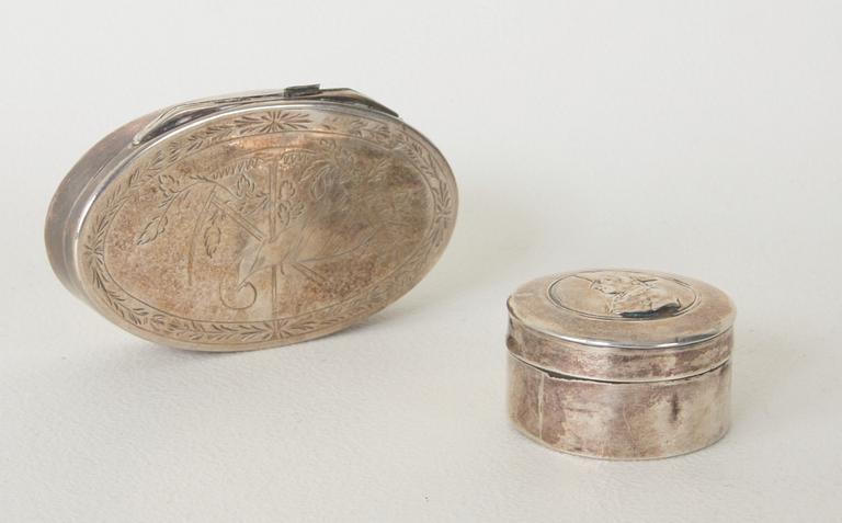 DOSOR, 2 st, silver, en Johan Jacob Ulfsberg, Nyköping 1825 samt en dosa 1849.