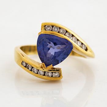 Tanzanite and brilliant cut diamond ring.