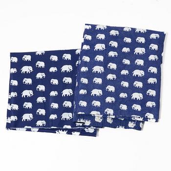 A collection of textiles, as well as a bag, Firm Svenskt Tenn.