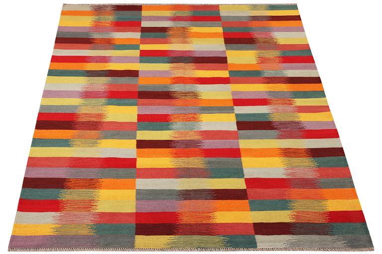 A Kilim carpet, c. 236 x 166 cm.