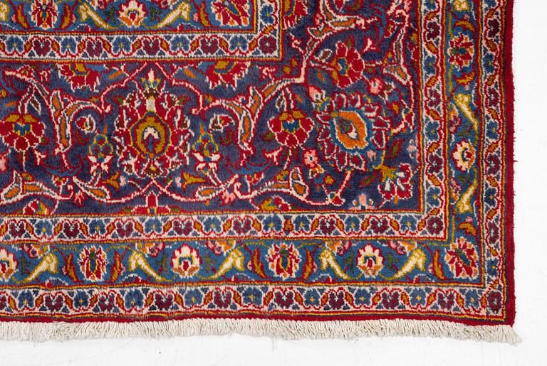 Matta, Keshan, ca 420 x 282 cm.