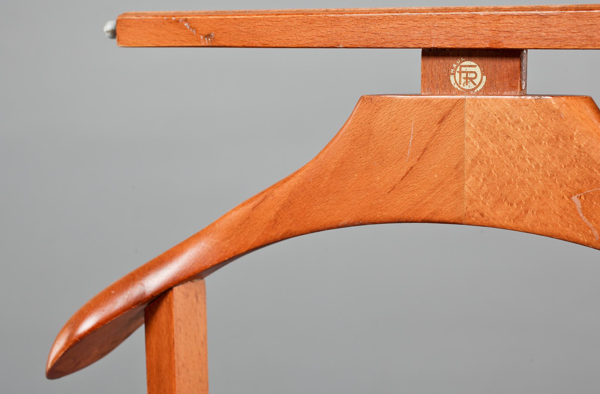 HERRBETJÄNT, Italien, 1900-talets andra hälft.