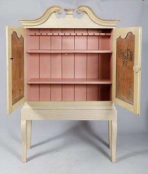 SKÅPSÖVERDEL, tidigt 1800-tal.