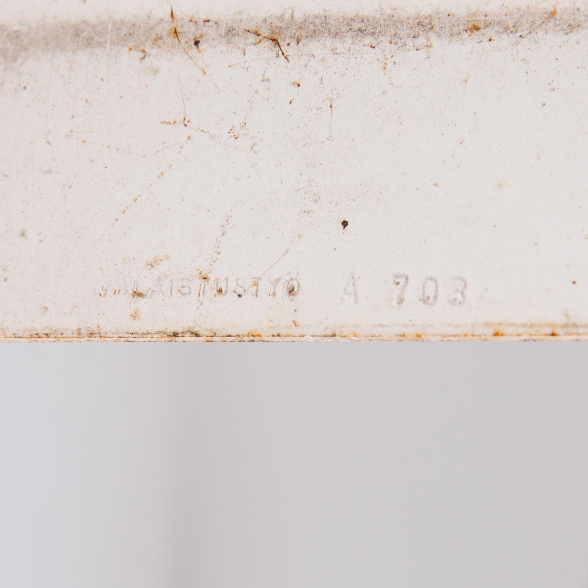 ALVAR AALTO, BORDSLAMPA, modell A703, Valaistustyö.