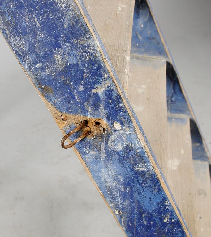 STEGE, 1800-/1900-tal, blåmålad.