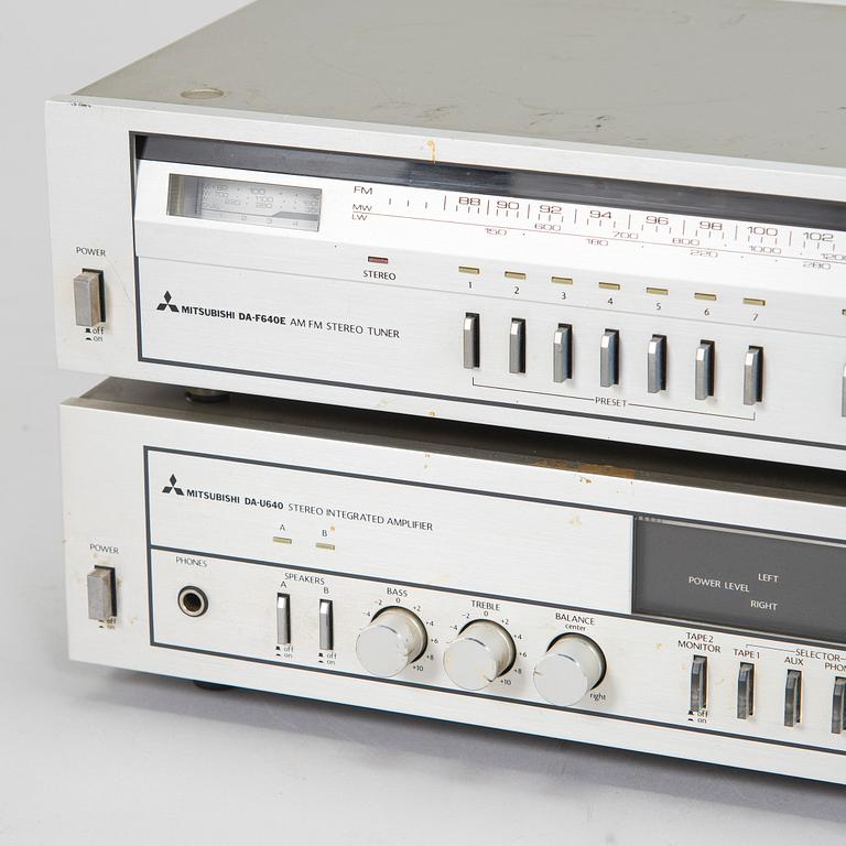 Vinylspelare, modell LT-5V, samt förstärkare och tuner, Mitsubishi, 1980-tal.