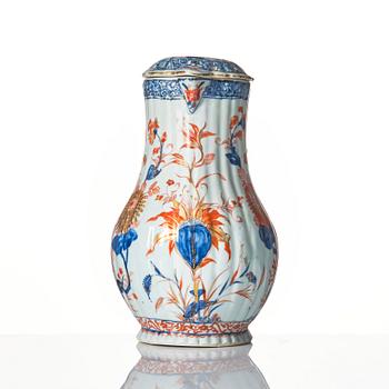 An imari ewer with cover, Qing dynasty, Kangxi (1662-1722).