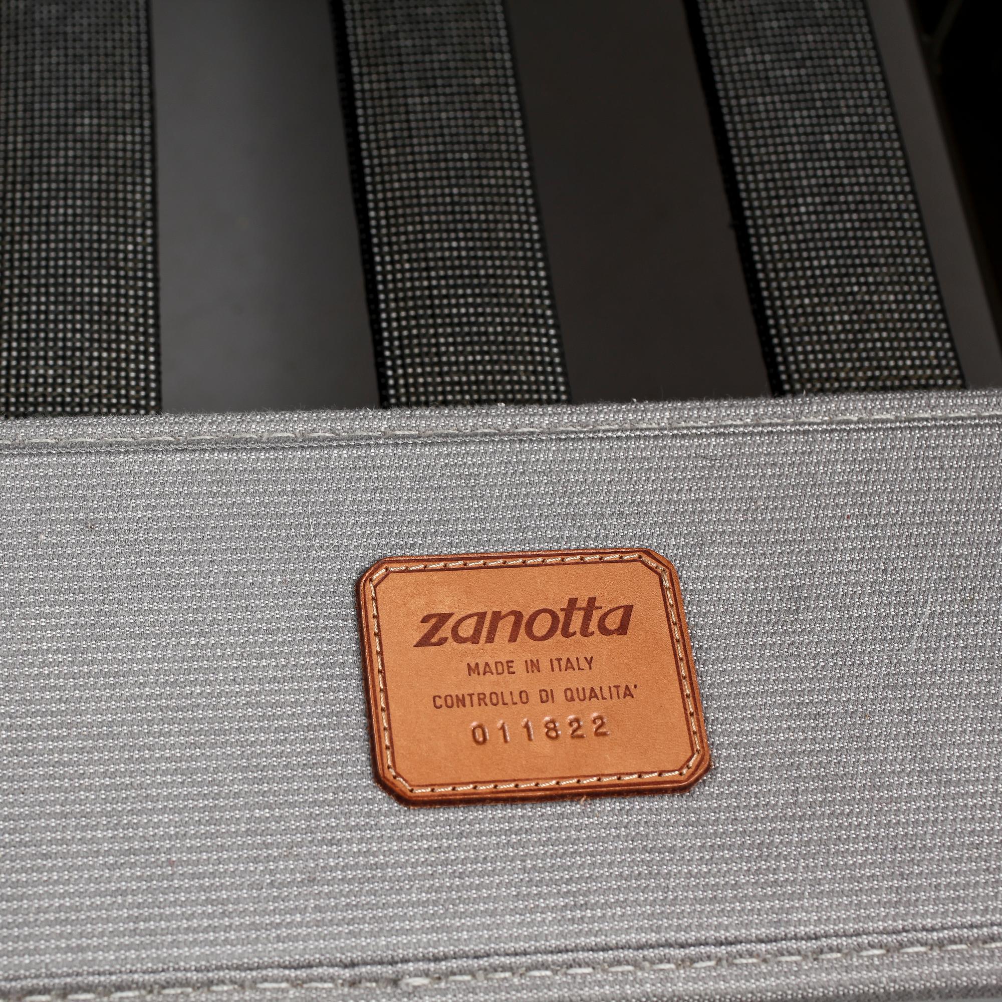 SOFFA, Zanotta, Italien, 1980-talets andra hälft.