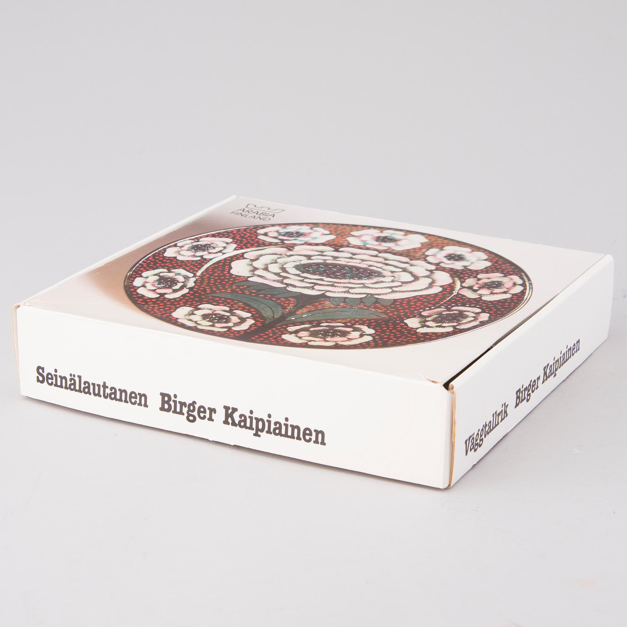 BIRGER KAIPIAINEN, a 'Fiori' wall plate, Arabia Art Made in