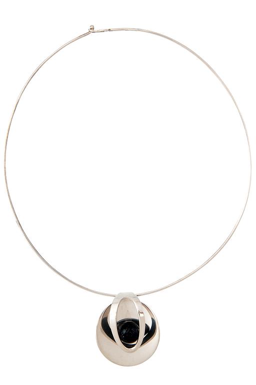 Elis Kauppi, NECKLACE.