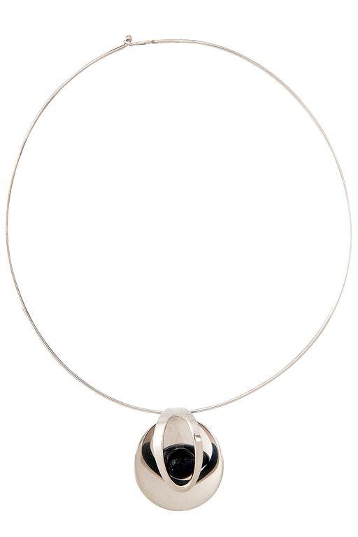 Elis Kauppi, NECKLACE.